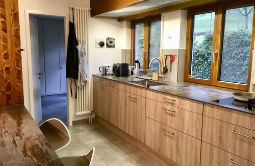 Wilen Villa | espaciosa villa unifamiliar con jardín grande por encima del lago Sarner