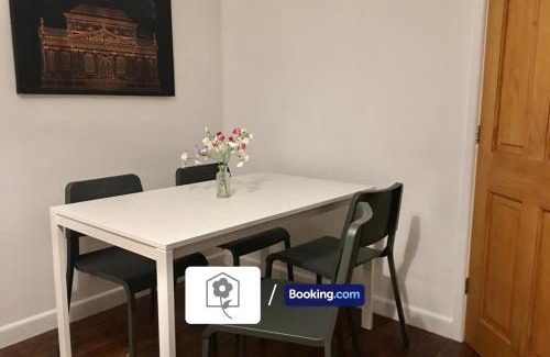 Portswood Casa | Spacious Detached Highfield House By Your Stay Solutions Short Lets & Serviced Accommodation Southampton Free Parking