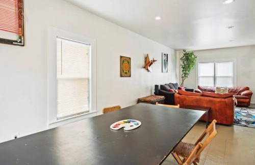 Detroit Casa | Spacious Detroit Home, Downtown Nearby, 8 Guests