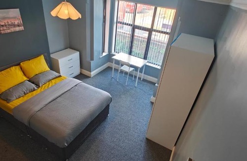 Nottingham Casa | Spacious double room 002