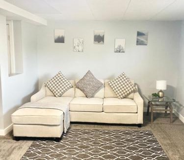 Drumheller Casa | Spacious Drumheller-RetreatMuseum & Golf