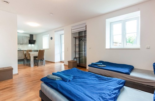 Haunsheim Apartamento | Amplia casa de huéspedes doble