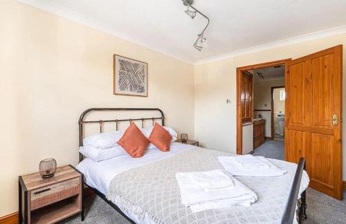 Ipswich Apartamento | Spacious & Elegant 3BR Home Near Ipswich City Centre