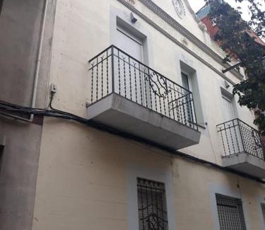 Collblanc y La Torrassa Apartamento | Spacious apartment with terrace Ariqus City