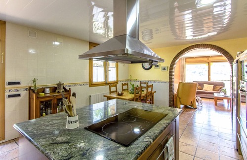 Torrelles de Llobregat Villa | ¡Espaciosa y sublime Villa a 15km de Barcelona!