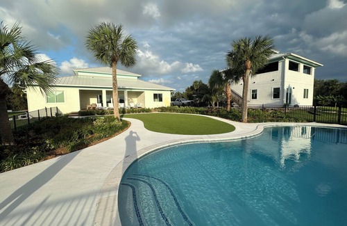 Jensen Beach Casa | Spacious estate in awesome Jensen Beach with AC, WiFi