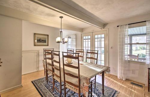 Faber Casa | Spacious Faber Home with Yard, Steps to Winery!