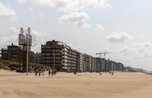 Koksijde-Bad Apartamento | Spacious family flat near the beach (6-8 pers)