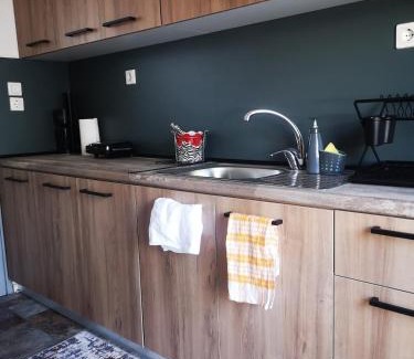 Alexandroupoli Apartamento | Spacious Family-Friendly 2BR Flat Near City Center