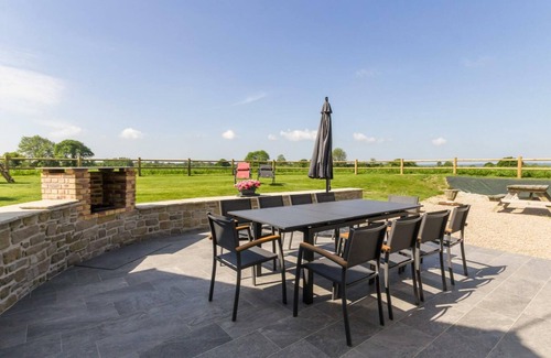 Hardinvast Cabaña | Casa rural luminosa y espaciosa con jardín, cerca del mar y Cherburgo, ideal para familias, admite mascotas