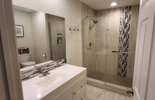 Rothschild Casa | Spacious, family friendly home close to skiing, snowshoeing, parks, and downtown