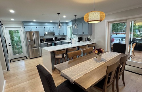 Edgartown Casa | Spacious, Family-Friendly Edgartown Home – 3BR, Sleeps 14, Renovated in 2025