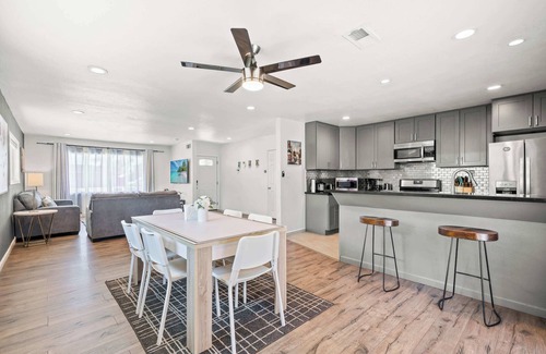 Walnut Valley Casa | Spacious Family Friendly House in Central Location