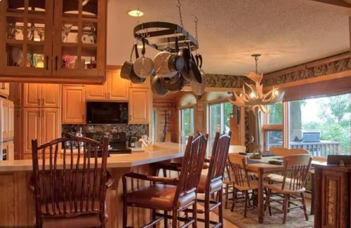 Isle Cabina | Spacious Family Friendly Cabin on Lake Mille Lacs