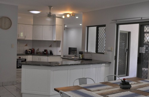 Rosebery Casa | Spacious family home, 45 minutes to Litchfield National Park