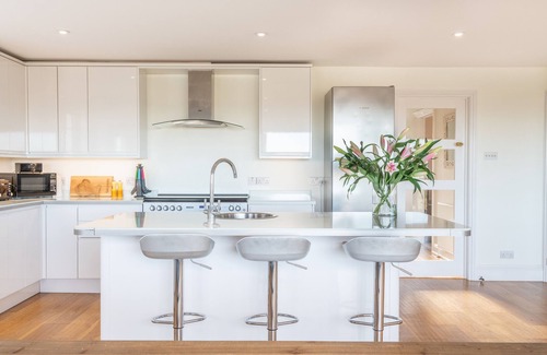 Salcombe Casa | Spacious family home close to all Salcombe's amenities