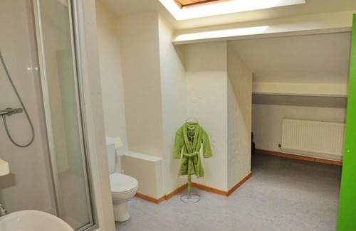 Somme-Leuze Casa | Spacious family home in an old school building