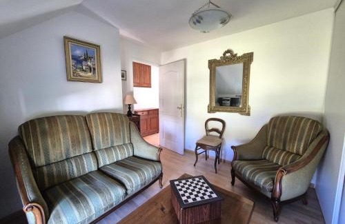 Saint-Remy-des-Landes Casa | Spacious Family Home Near the Sea