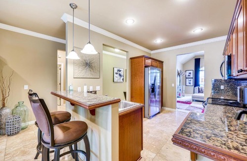 Fayetteville Casa | Spacious Family Home 3 Mi to Downtown Fayetteville