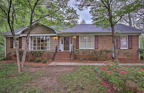 Lewisville Casa | Amplia casa de 5 dormitorios - 20 minutos a Winston-Salem