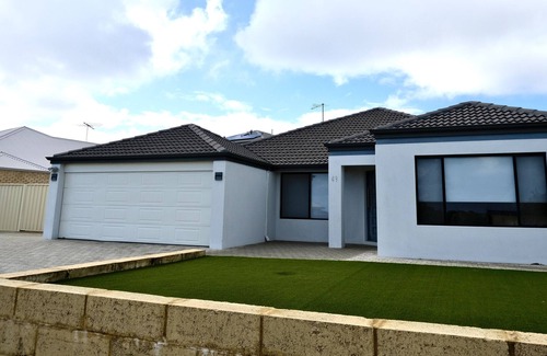 Dawesville Casa | Spacious Family Retreat