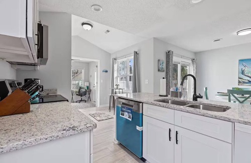 Myrtle Grove Casa | Spacious Family Retreat near Carolina Beach in Wilmington, NC.