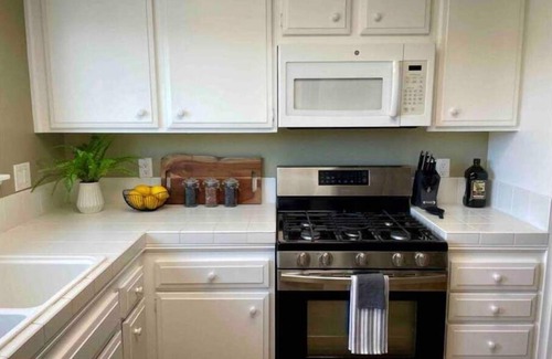 Fire Mountain Casa | Spacious Family Retreat near Legoland and Ocean with Beach Gear Provided