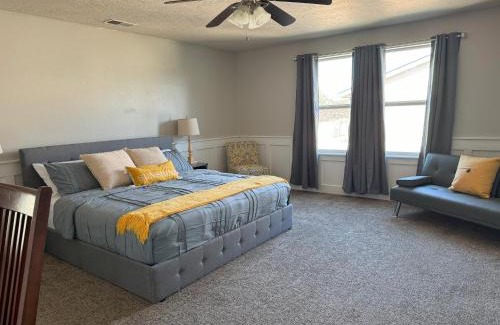 Meridian Casa | Spacious Family Retreat with Hot Tub & Home Theater