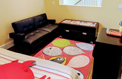 Palm River Estates Casa | PRECIO DE LUJO 5bedroom @AFFORDABLE ~ !!!!CON PISCINA!, 6MIN A LA PLAYA!
