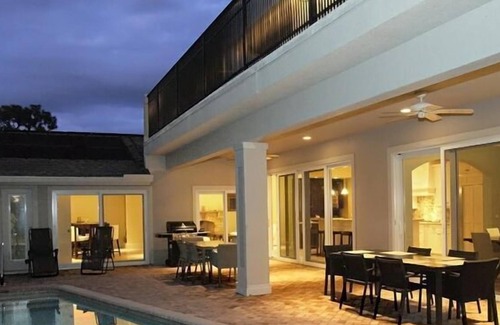 Palm River Estates Casa | PRECIO DE LUJO 5bedroom @AFFORDABLE ~ !!!!CON PISCINA!, 6MIN A LA PLAYA!