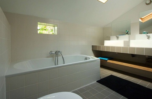 Stramproy Otro | Spacious Farmhouse near Forest in Stramproy