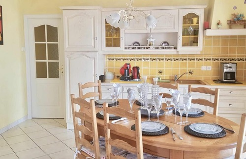 Brem Sur Mer Cabaña | Casa rural moderna con terraza, bicicletas y wifi en Brem-sur-Mer