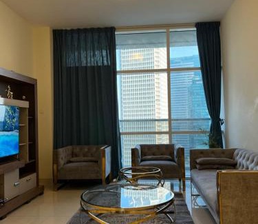 Trade Center Apartamento | Spacious Flat in Dubai Downtown