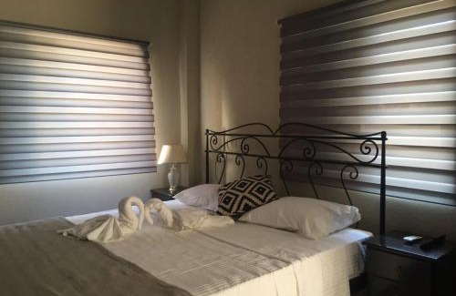 Filiatra Casa | Spacious flat with private garden