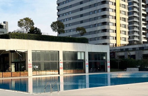 Esenyurt Apartamento | Spacious Flat with Shared Pool in Esenyurt