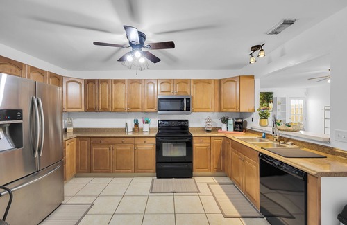 East Arlington Casa | Spacious Florida get away