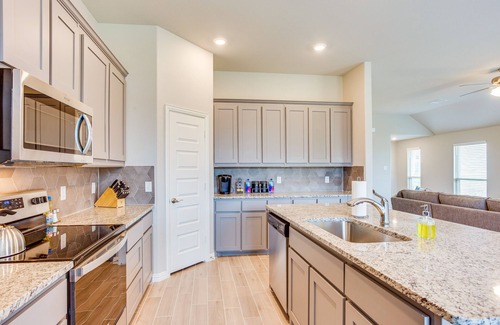 Forney Casa | Spacious Forney Home Rental w/ Game Room!