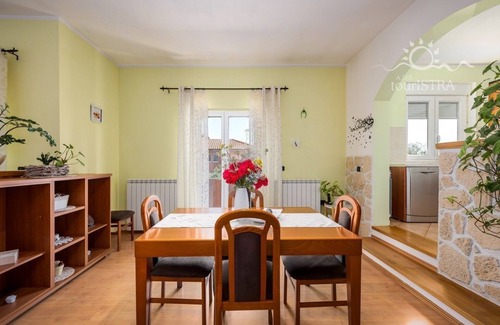 Murine Apartamento | Spacious four bedroom apartment in a quite location