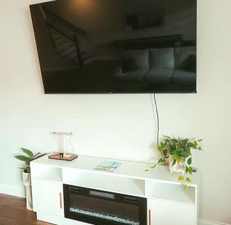 Loudon Apartamento | Spacious Freshly Renovated Townhome - City Side