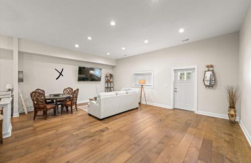 Loudon Apartamento | Spacious Freshly Renovated Townhome- Scenic Side