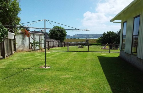 Coromandel Casa | Spacious/Fully fenced/Pet Friendly/Internet - 250m to Township.