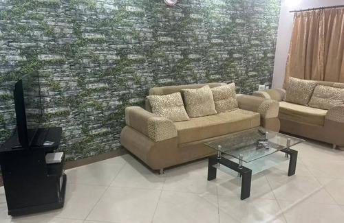 Malleshwaram Apartamento | Spacious & Fully furnished 2-bedroom apartment in Malleshwarm Bengaluru.
