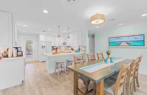Jensen Beach Casa | Spacious & Fully Renovated Retreat with Breathtaking Intracoastal Views