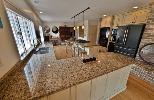 Hummelstown Casa | Spacious, fun filled home with fire pit, game room, deck and two acres of land