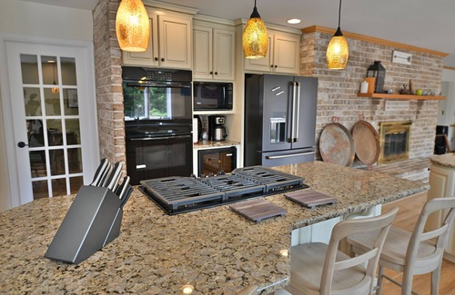 Hummelstown Casa | Spacious, fun filled home with fire pit, game room, deck and two acres of land