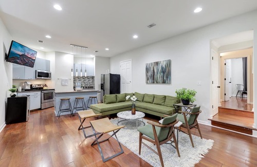 Eckington Otro | SPACIOUS GARDEN OASIS IN THE HEART OF DC! WALKABLE TO IT ALL!