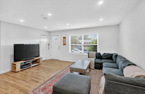 Woodbridge Casa | Spacious Getaway Near DC & Potomac River home