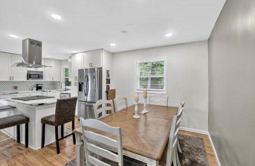 Woodbridge Casa | Spacious Getaway Near DC & Potomac River home