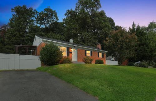 Woodbridge Casa | Spacious Getaway Near DC & Potomac River home