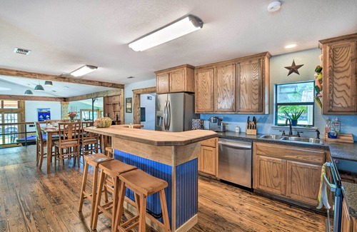 Glen Rose Casa | Spacious Glen Rose Home on Paluxy Riverfront